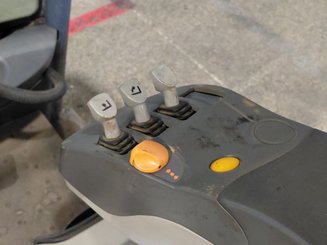 Four wheel front forklift Crown SCF6040-16