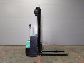 Pallet stacker Mitsubishi SBP12N2