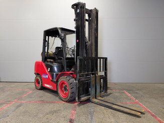 Four wheel front forklift Hangcha XF35G