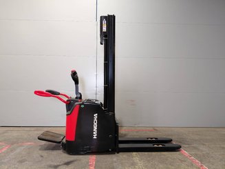 Stacker truck with folding platform Hangcha CDD12-AC2S-L