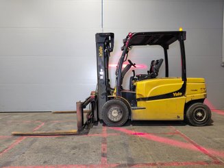 Four wheel front forklift Yale ERP45VL