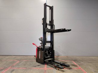 Stacker truck with folding platform Hangcha CDD12-AC2S-L
