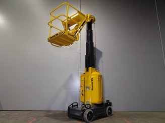 Vertical lift platform Haulotte star 10