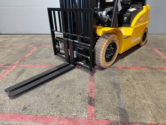 Four wheel front forklift Hangcha XE20i (CPD20-XEY2HA-SI) 