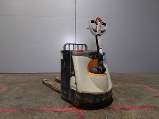 Pedestrian pallet truck Crown WP3080 - 4