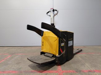 Stand-on pallet truck Caterpillar NPV20N2