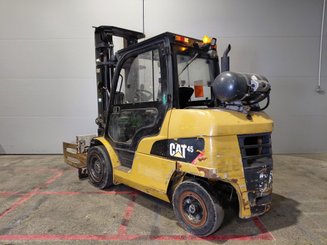 Four wheel front forklift Caterpillar GP45NTD