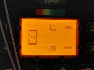 Four wheel front forklift Yale ERP20 - 9