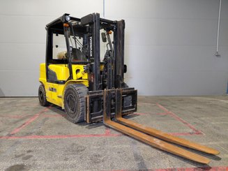 Four wheel front forklift Hyundai 45L-7