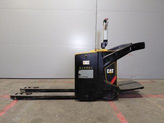 Stand-on pallet truck Caterpillar NPV20N2