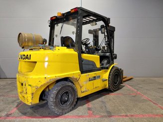 Four wheel front forklift Hyundai 45L-7