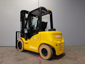 Four wheel front forklift Hangcha XE35i (CPD35-XEY2HA-SI)