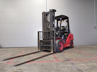 Four wheel front forklift Hangcha XF35G - 1