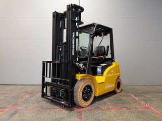 Four wheel front forklift Hangcha XE25i ( CPD25-XEY2HA-SI )