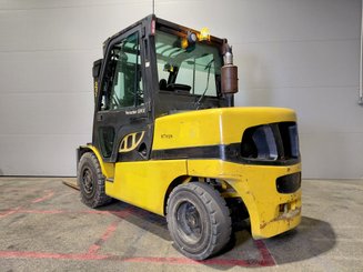 Four wheel front forklift Yale GDP50 - 2