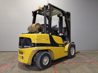 Four wheel front forklift Yale GLP35 - 3