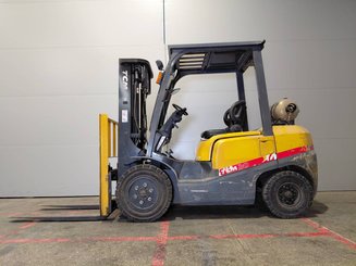 Four wheel front forklift TCM FHG30 - 4