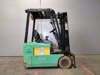 Three wheel front forklift Yale ERP16 ATF - 5