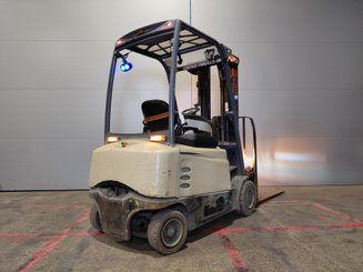 Four wheel front forklift Crown SCF6040-18 - 3