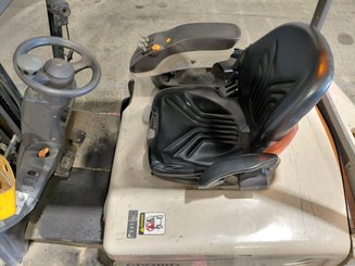 Four wheel front forklift Crown SCF6040-18
