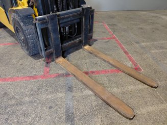 Four wheel front forklift Yale GDP50 - 6