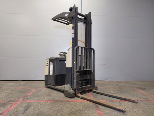 Order picker Crown MPC3040-12 - 1