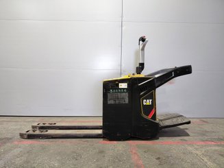 Stand-on pallet truck Caterpillar NPV20N2