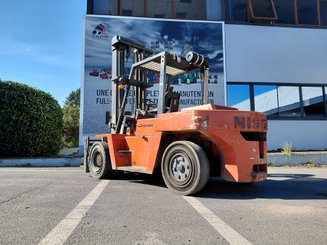 Four wheel front forklift Nissan DF05A79V - 2