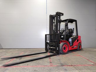 Four wheel front forklift Hangcha XF35D-2