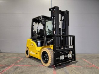 Four wheel front forklift Hangcha XE30i ( CPD30-XEY2HA-SI )