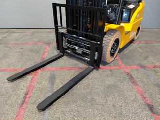 Four wheel front forklift Hangcha XE20Hi (CPD20-XEY2H2-SI)  - 3