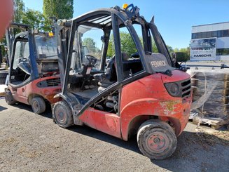 Four wheel front forklift Fenwick H25T - 1