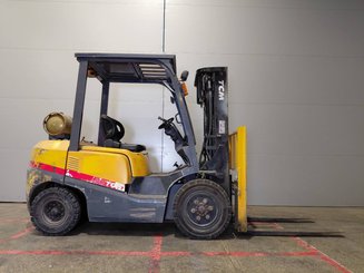 Four wheel front forklift TCM FHG30 - 5