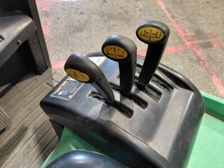 Three wheel front forklift Yale ERP16 ATF - 7