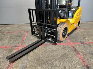 Four wheel front forklift Hangcha XE20Hi (CPD20-XEY2H2-SI)  - 4