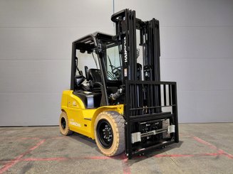 Four wheel front forklift Hangcha XE30i ( CPD30-XEY2HA-SI )
