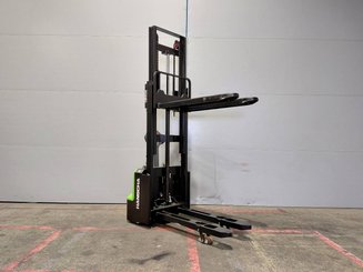 Pedestrian pallet stacker Hangcha CDD12-AMC2-Li - 1