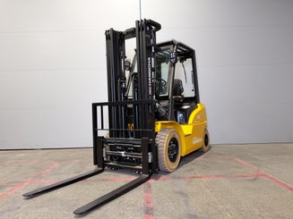 Four wheel front forklift Hangcha XE25Hi ( CPD25-XEY2H2-SI )