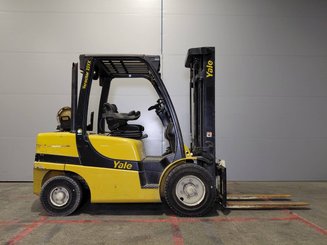 Four wheel front forklift Yale GLP35 - 5