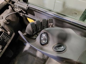 Four wheel front forklift Yale GLP70VX - 9