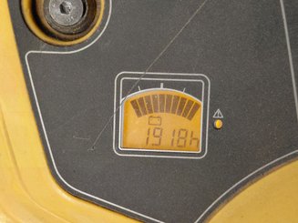 Stand-on pallet truck Caterpillar NPV20N2