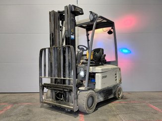 Four wheel front forklift Crown SCF6040-18 - 1