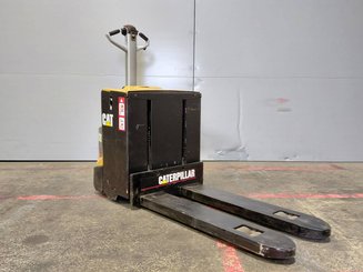Pedestrian pallet truck Caterpillar NPP20N2E