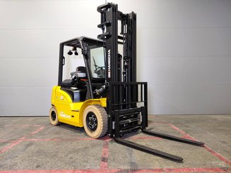 Four wheel front forklift Hangcha XE25i ( CPD25-XEY2HA-SI )