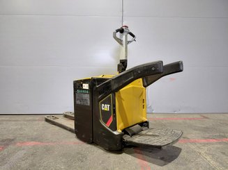 Stand-on pallet truck Caterpillar NPV20N2