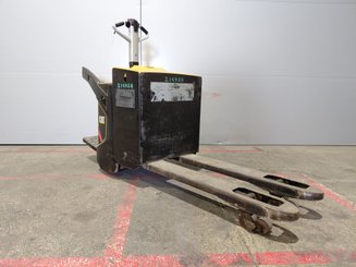 Stand-on pallet truck Caterpillar NPV20N2