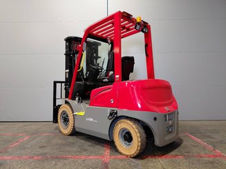 Four wheel front forklift Hangcha XE25i ( CPD25-XEY2HA-SI )