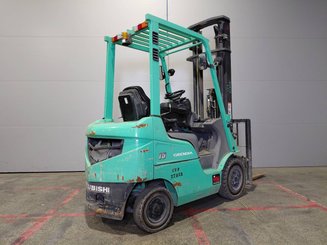 Four wheel front forklift Mitsubishi FD15