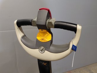 Pedestrian pallet truck Crown WP3020-2.0 - 6