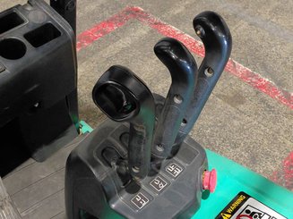 Three wheel front forklift Yale ERP16VTLWB - 8